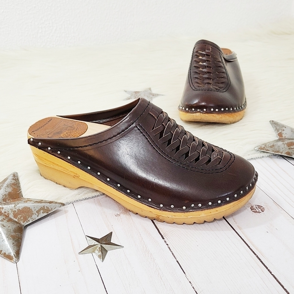 Troentorp Wright Clogs Brown Pull Up style wooden heels size 36